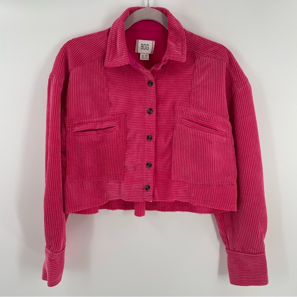 Urban Outfitters BDG Rodney Hot Pink Corduroy Cropped Button-Down Shirt Jacket - Picture 2 of 13